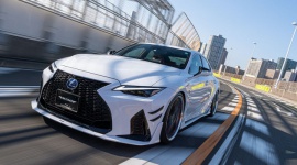 Artisan Spirits tuninguje nowego Lexusa IS. Co się zmieniło? Motoryzacja, LIFESTYLE - Japoński tuner Artisan Spirits nie zawodzi. Lexus IS w nowej odsłonie zadebiutował kilka miesięcy temu i już otrzymał kompletny pakiet modyfikacji.