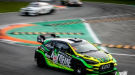 Zespół Avalon Extreme Racing zadebiutował na legendarnym włoskim torze wyścigowy Motoryzacja, LIFESTYLE - Milowy krok w motorsporcie! Zespół Avalon Extreme Racing zadebiutował na legendarnym włoskim torze wyścigowym Monza!