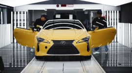 Gdzie powstają współczesne Lexusy? Motoryzacja, LIFESTYLE - Kiedyś wyjeżdżały z jednej fabryki, a dziś są produkowane w wielu zakładach, w różnych zakątkach świata.